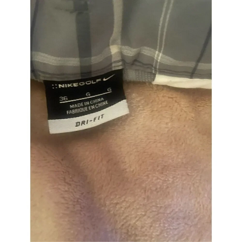 Nike Golf Performance Plaid Gray Shorts Size 36 Fishing  Beach pool party